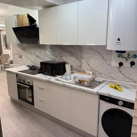 Luxury Flat-downtown *